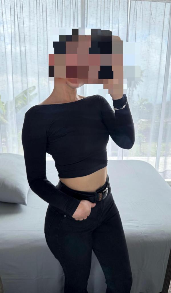 Chica busca chico en Alicante: Chica busca chico