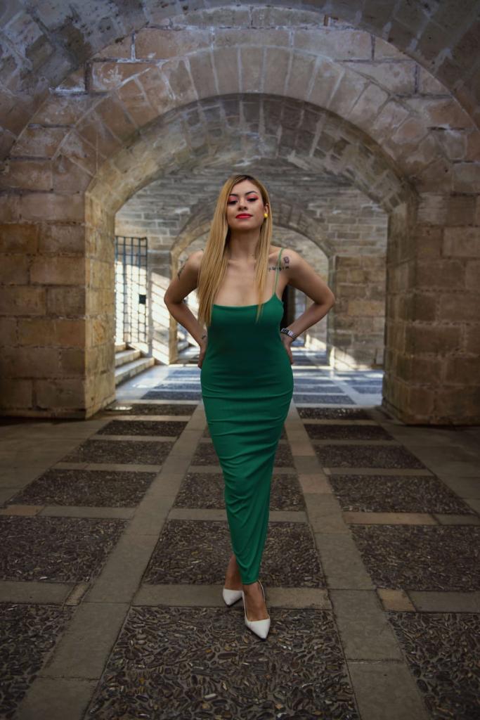 Chica busca chico en Toledo: Chica busca chico