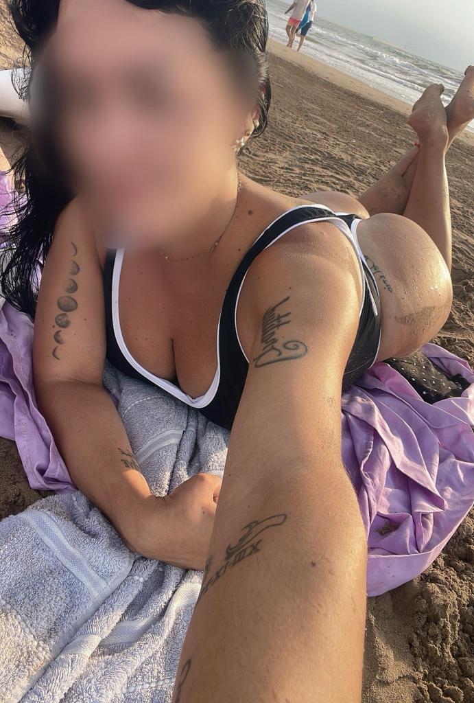 Chica busca chico en Murcia: Chica busca chico