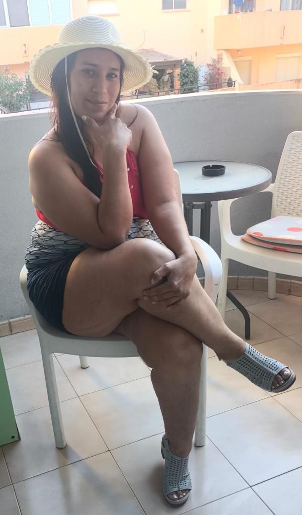 613337300: Chica busca chico en Madrid