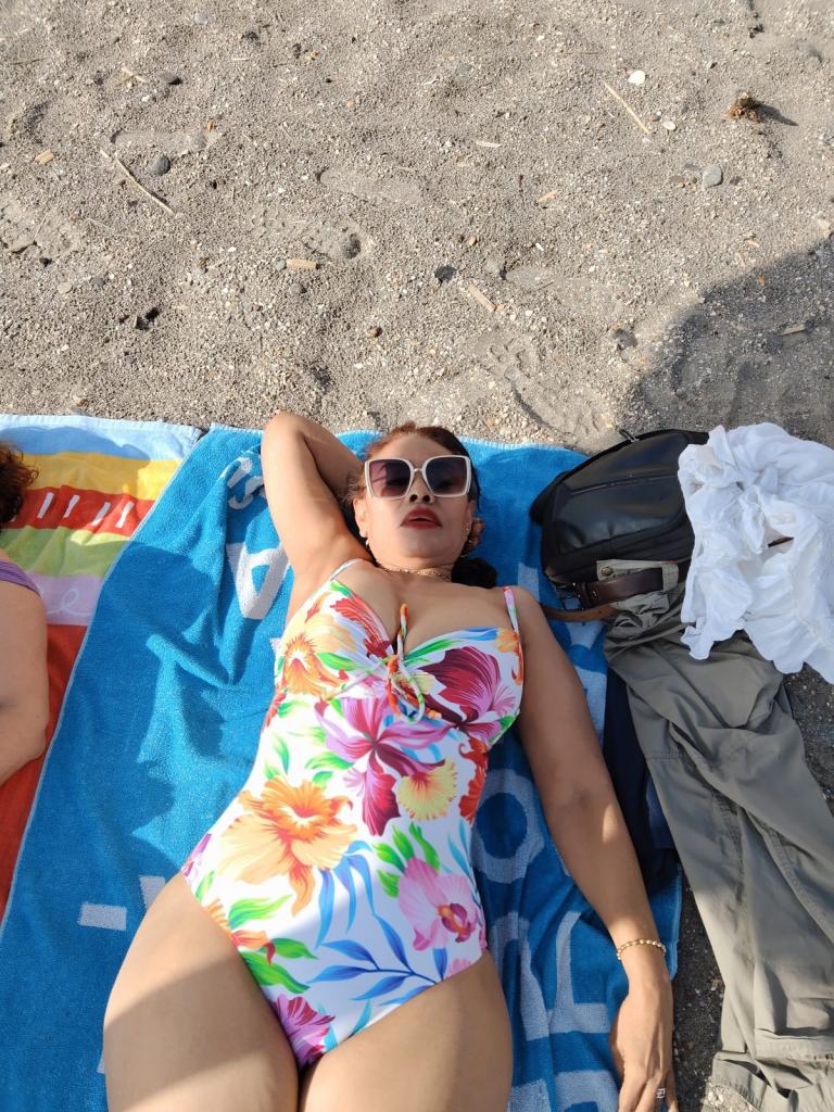 666767441: Chica busca chico en Granada