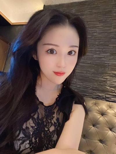 604932259: Chica busca chico en Madrid