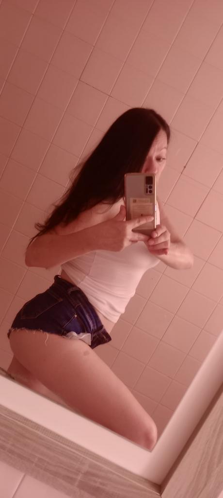 Chica busca chico en Granada: 