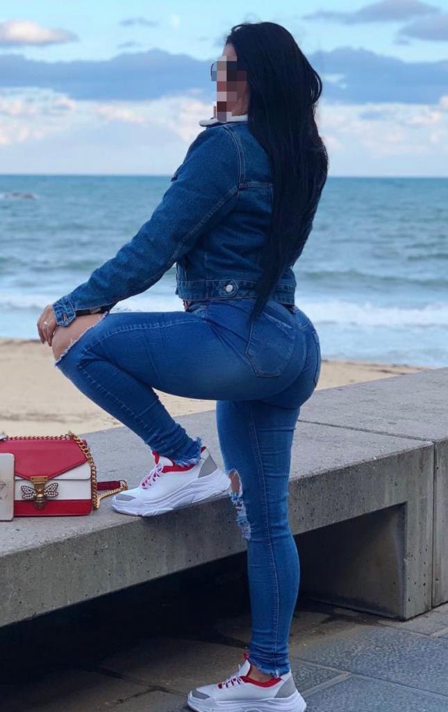 Chica busca chico en Lérida: 