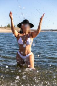 690958969: Chica busca chico en Madrid