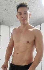 643758549: Chico busca chica en Barcelona