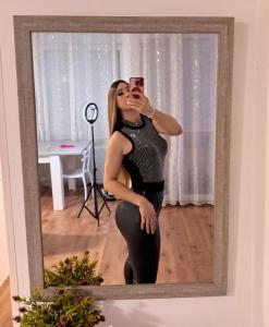 664454261: Travesti en Sevilla