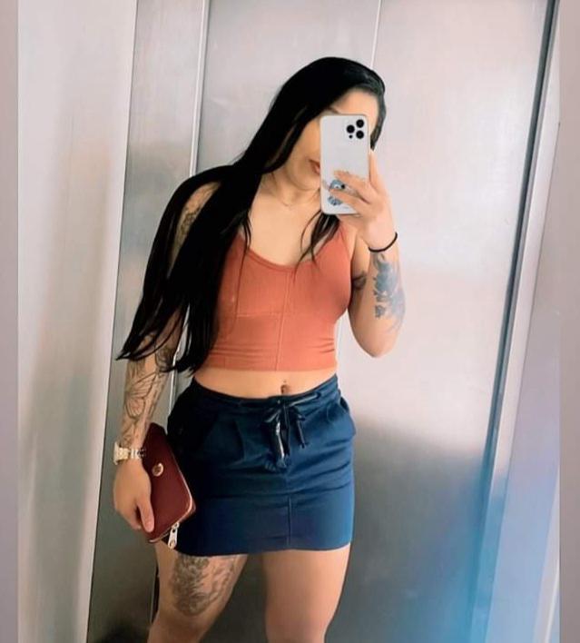 742088643: Chica busca chico en León