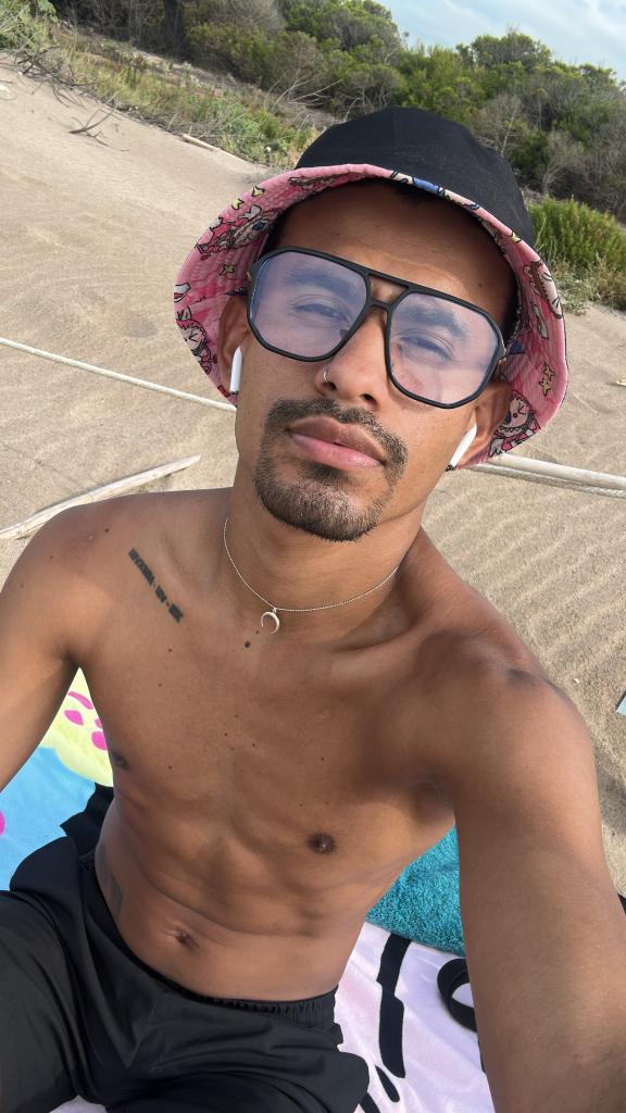 Chico busca chica en Barcelona: 