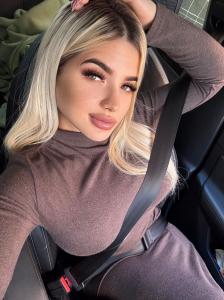 627514418: Chica busca chico en Barcelona