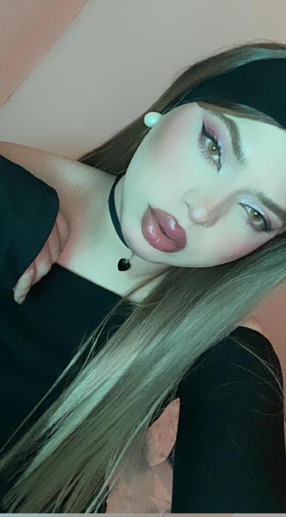 613608369: Transexual en Navarra