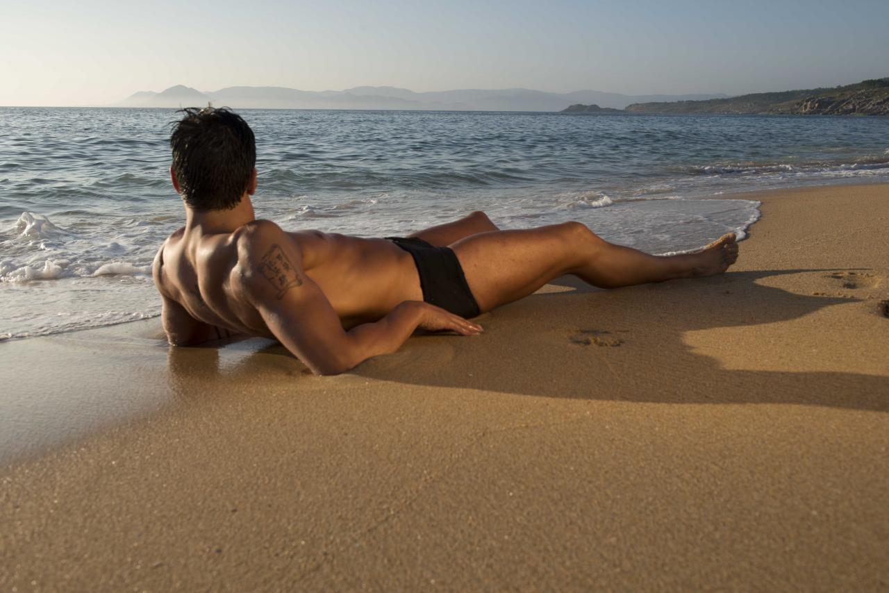 686104020: Chico busca chica en La Coruña