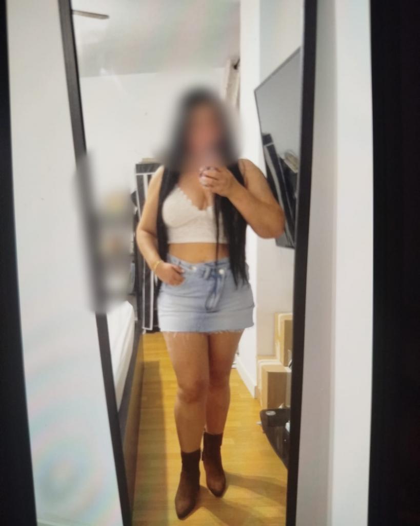 Chica busca chico en Granada: 