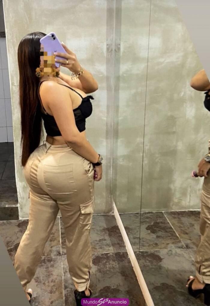 667600934: Chica busca chico en Sevilla