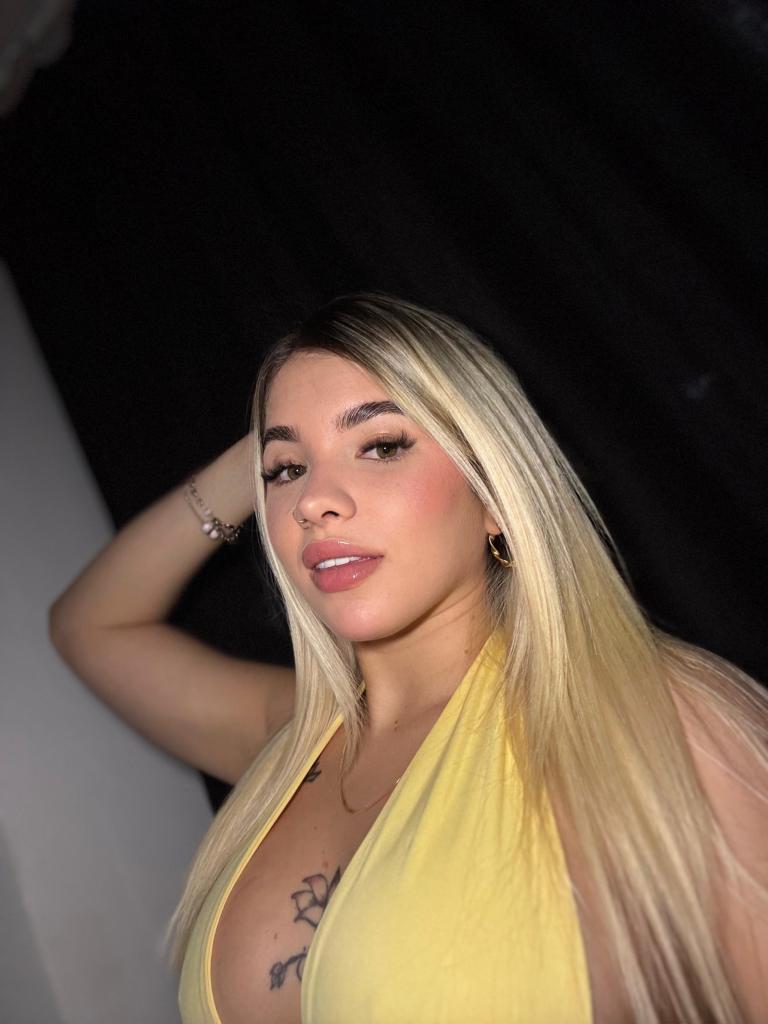 667865934: Chica busca chico en Málaga