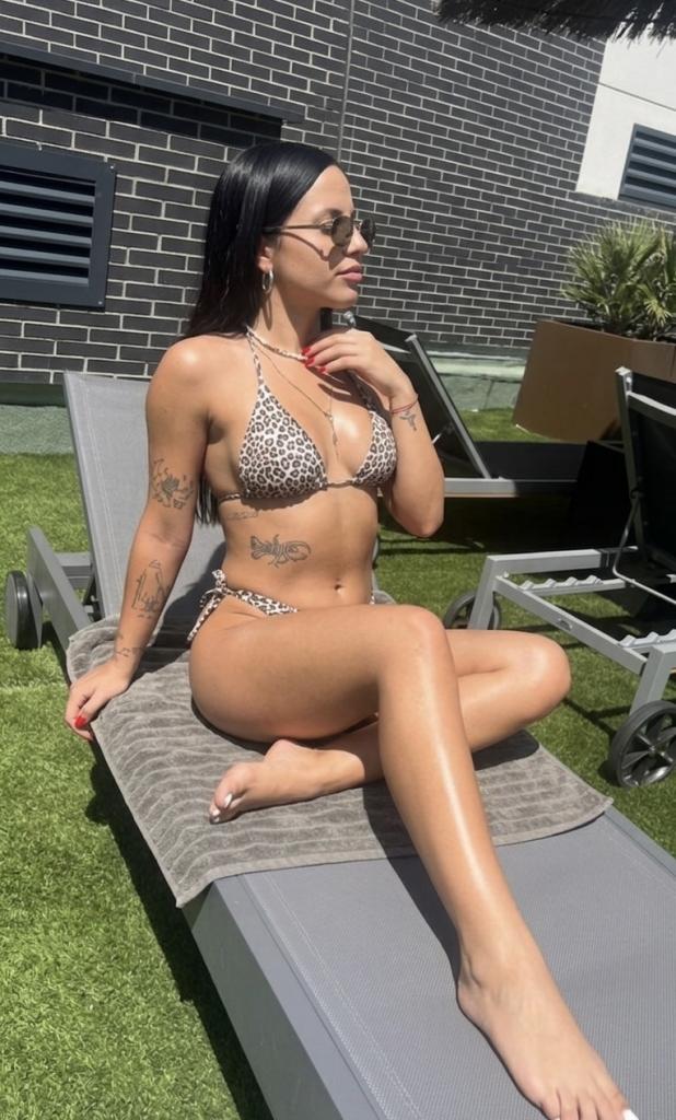 613994797: Chica busca chico en La Coruña