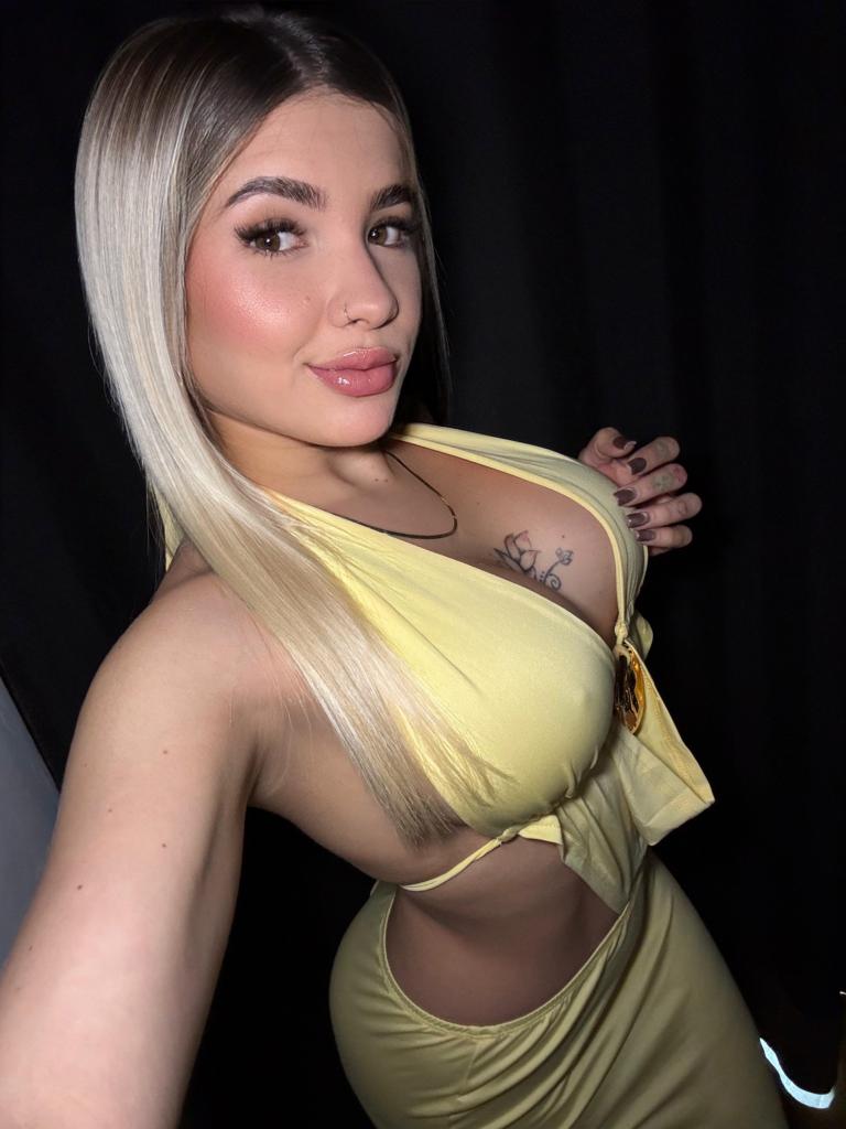 667865934: Chica busca chico en Málaga
