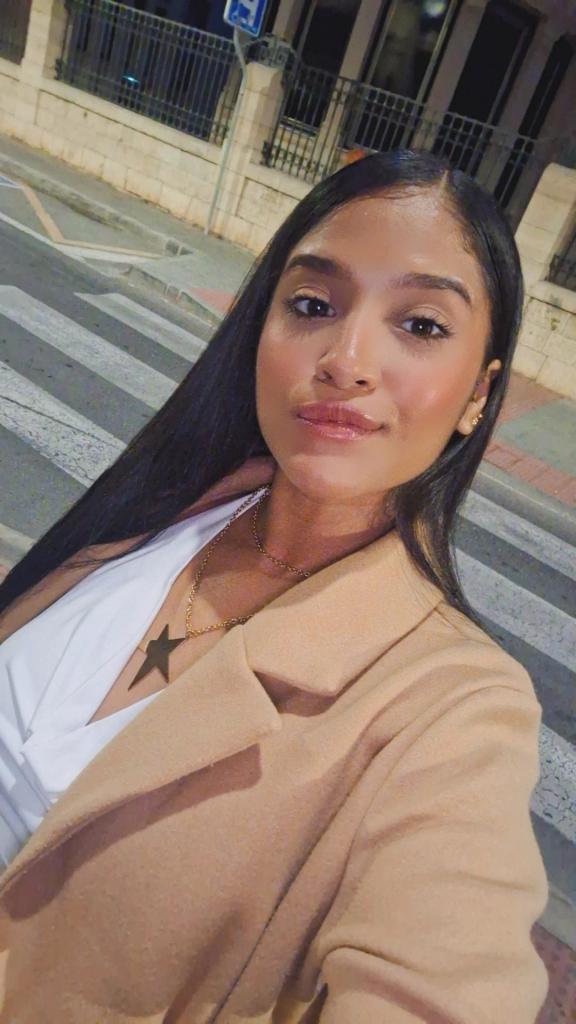 Chica busca chico en Alicante: 