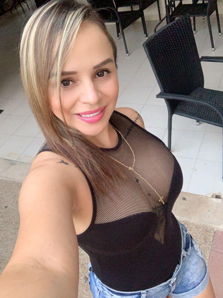 Chica busca chico en Menorca: 