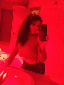 742067737: Chica busca chico en Guipúzcoa