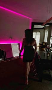 644730088: Chica busca chico en Madrid