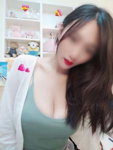 688188069: Chica busca chico en Barcelona