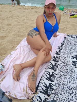 613863326: Chica busca chico en Barcelona