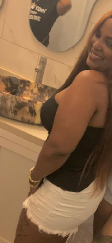 Chica busca chico en La Coruña: 