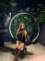 658288976: Chica busca chico en Ibiza
