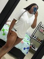 643153929: Chica busca chico en Gerona