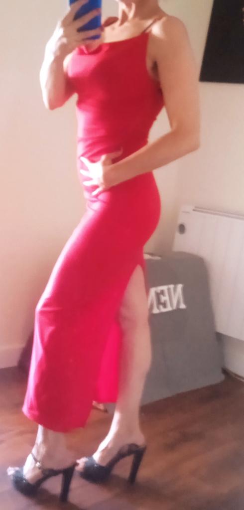 677549270: Chica busca chico en Pontevedra