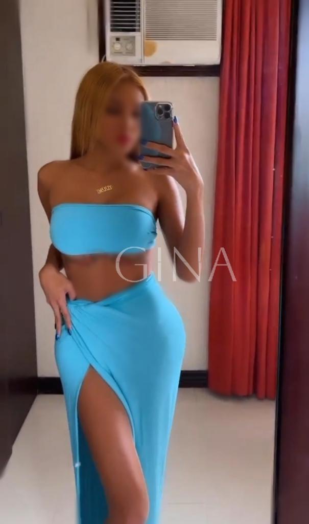 658325594: Chica busca chico en Barcelona