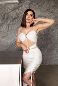 643455706: Chica busca chico en Barcelona