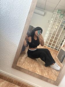 614725855: Chica busca chico en Valencia