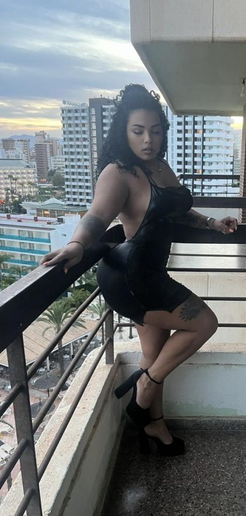 Chica busca chico en Alicante: 