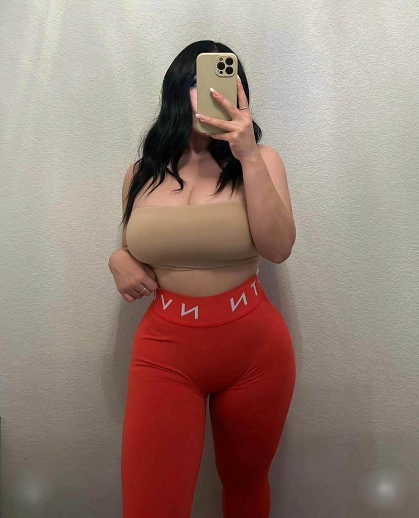 613228704: Chica busca chico en Orense