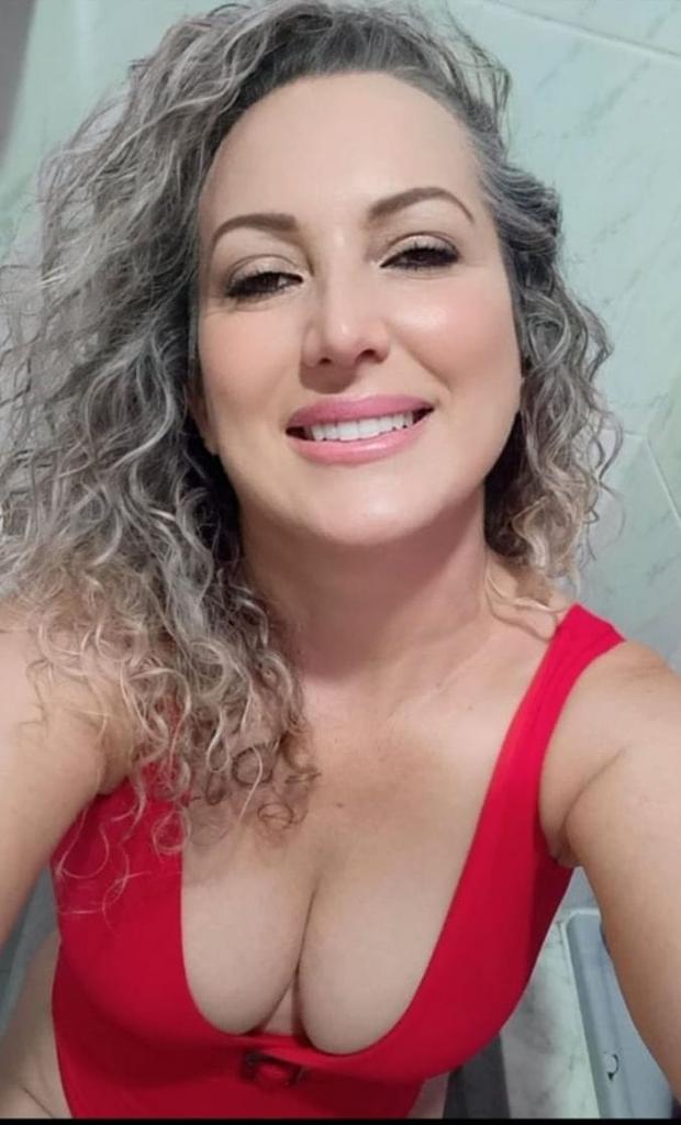 603972533: Chica busca chico en La Coruña