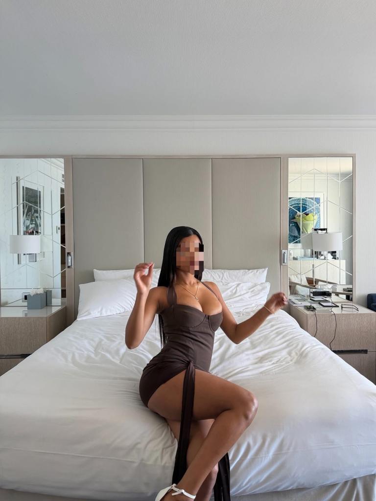 Chica busca chico en La Coruña: 