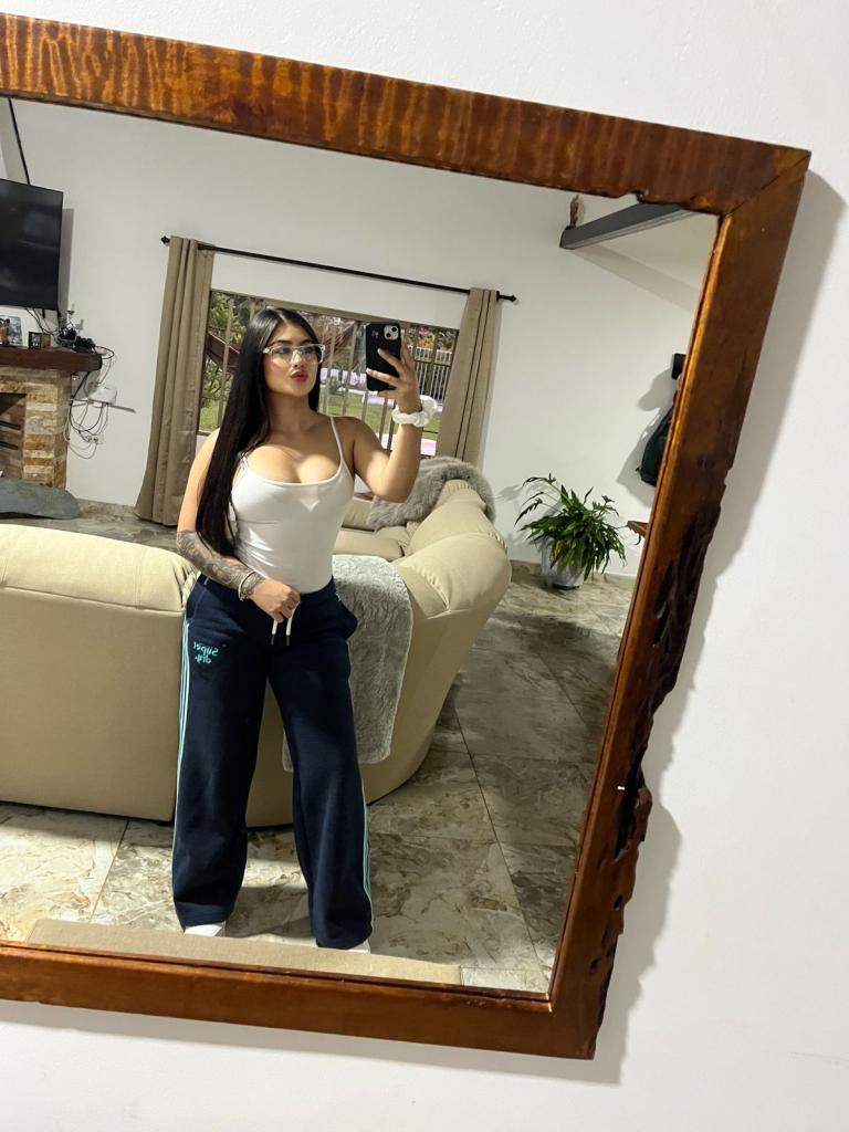 631806401: Chica busca chico en Alicante