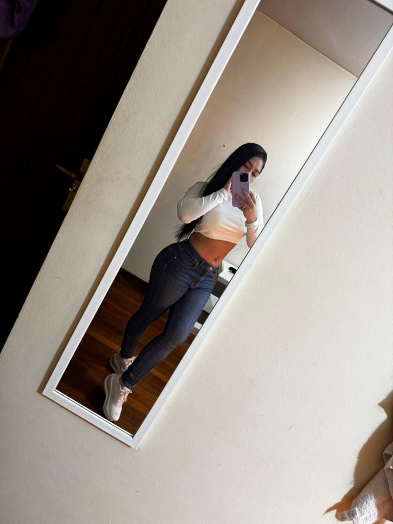 604232907: Chica busca chico en La Coruña