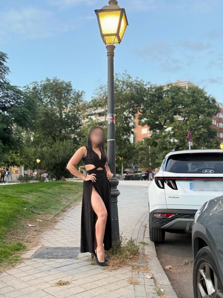 679135449: Chica busca chico en Madrid