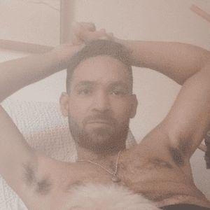 627935668: Chico busca chica en La Coruña