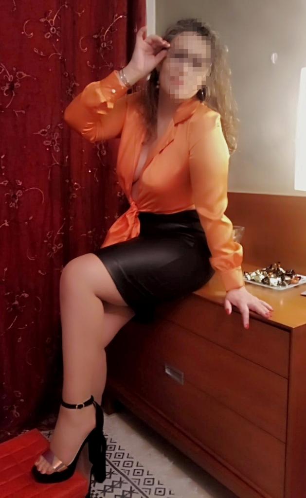 Chica busca chico en Barcelona: Chica busca chico