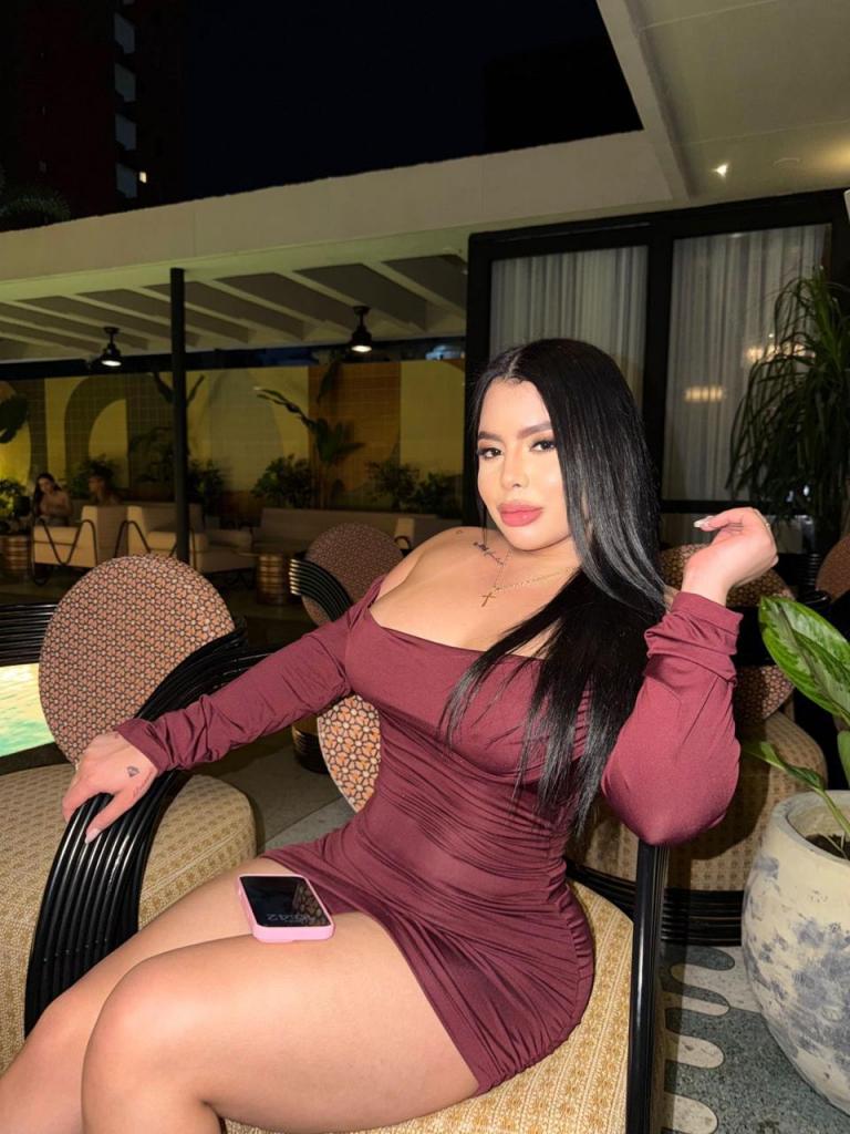 Chica busca chico en Almería: 