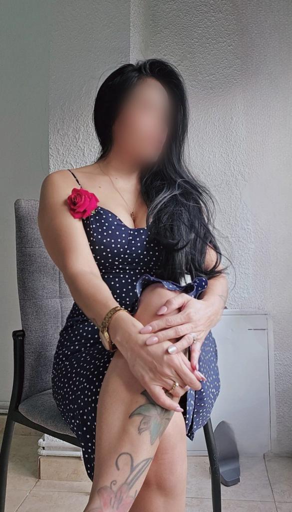 684756043: Chica busca chico en Granada