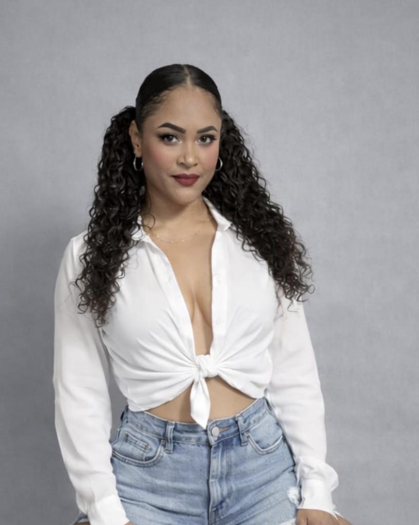 Chica busca chico en Ibiza: Chica busca chico