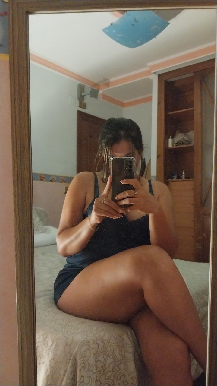 Chica busca chico en Granada: 