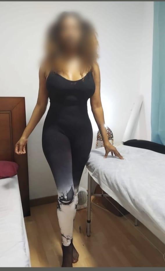 631137583: Chica busca chico en Jaén