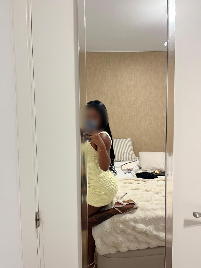 Chica busca chico en Sevilla: 