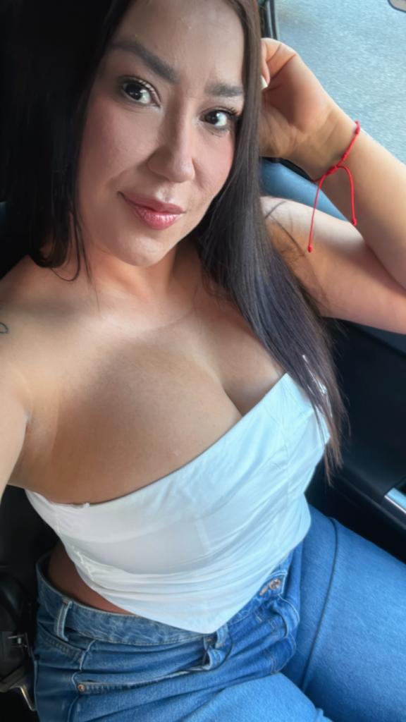 Chica busca chico en Huelva: 